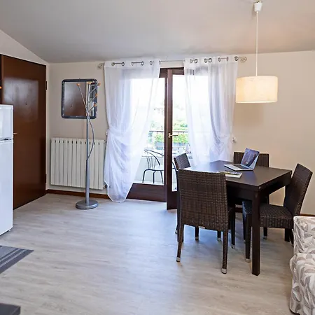 Blitz - Regarda Travel Apartman